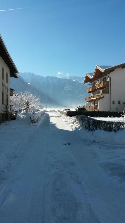 Landhaus Egger Hotell Ramsau im Zillertal Rum bild